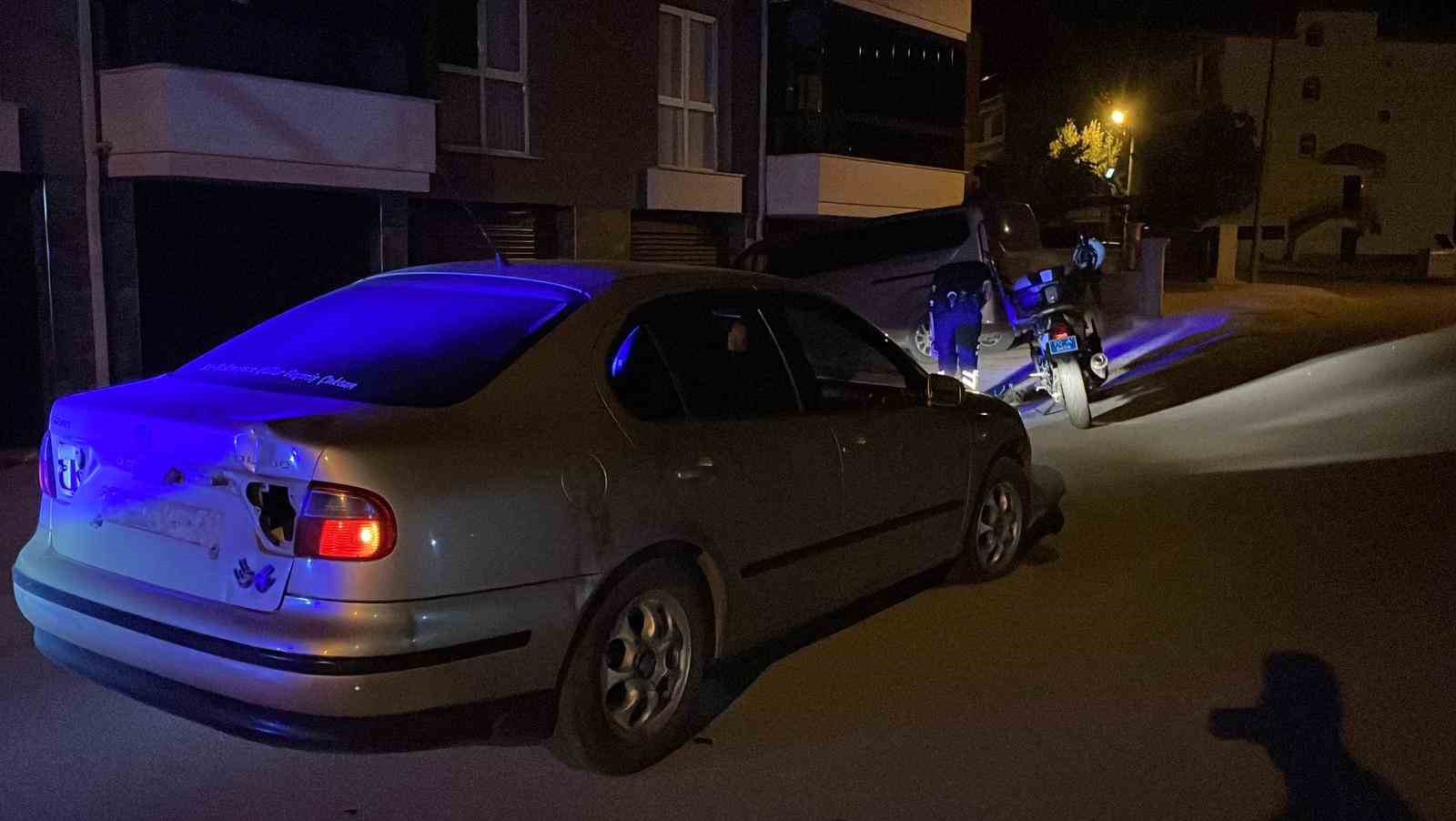 Otomobil elektrikli bisiklete &ccedil;arptı: 1 yaralı
