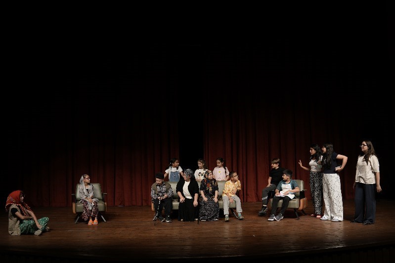 Atakum Belediyesi Tiyatro Bölümü öğrencileri, ilk kez seyirci karşısına çıktı