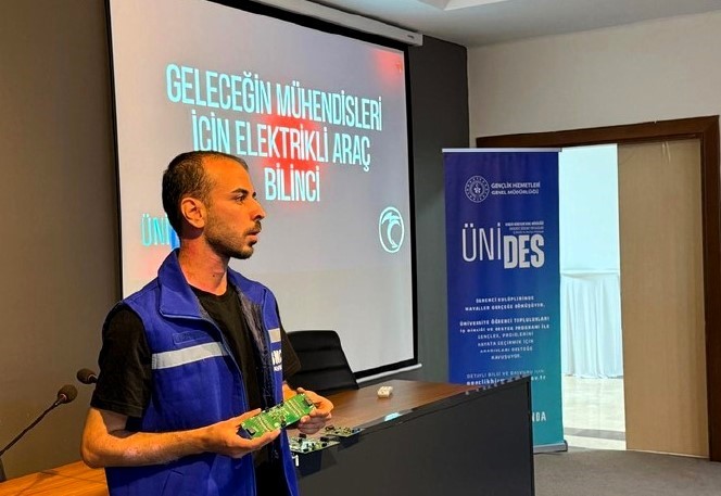 Geleceğin m&uuml;hendislerine elektrikli ara&ccedil; eğitimi
