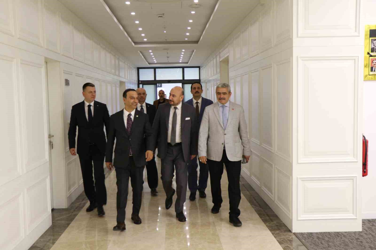 MHP heyeti AYTO Başkanı Ülken ile görüştü