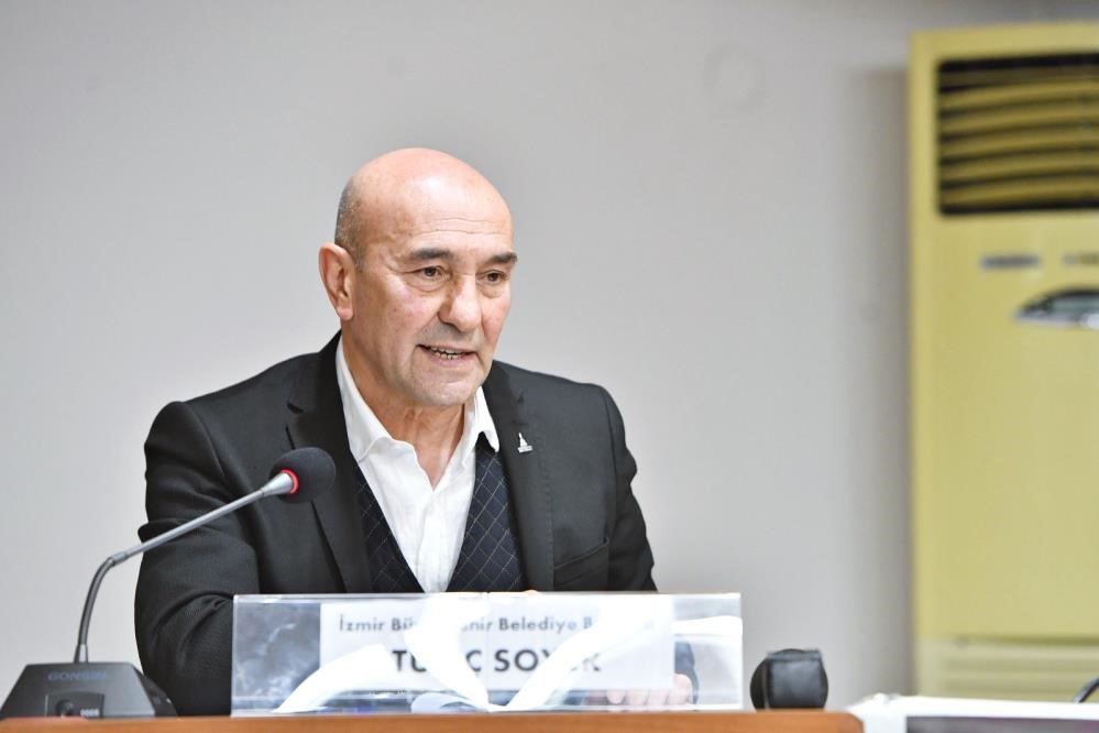 İzmir Büyükşehir yolsuzluk davasında Soyer ve Aslanoğlu savunmalarını yaptı