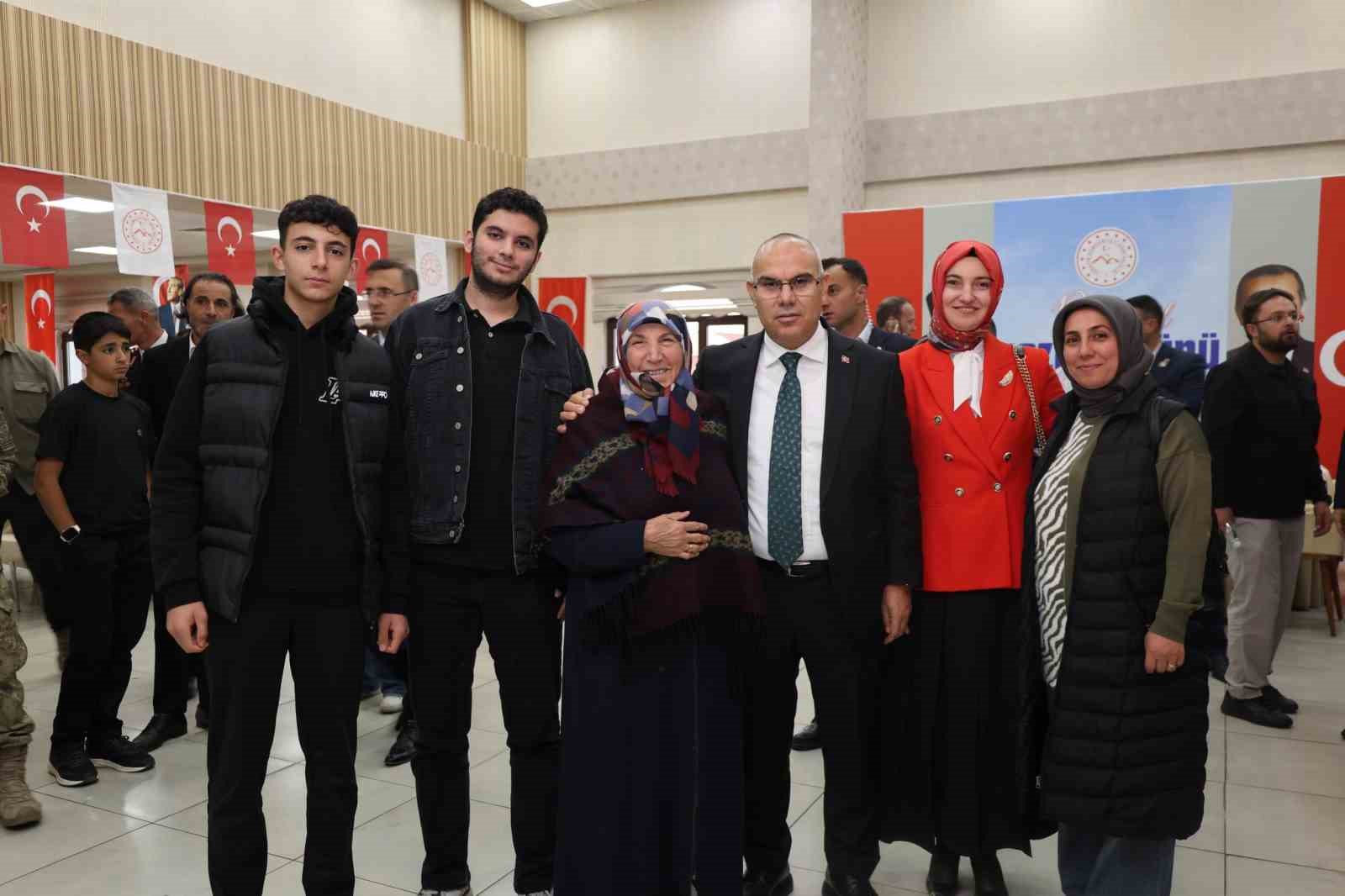 Ağrı’da gaziler onuruna yemek programı