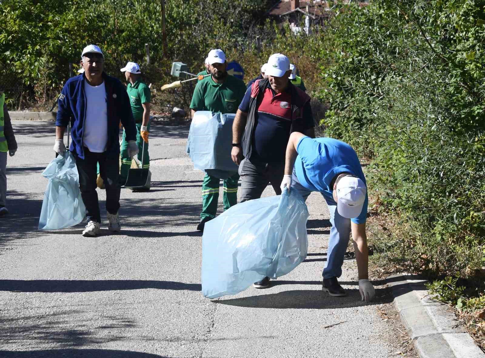 Osmangazi&rsquo;de &ccedil;&ouml;p toplama etkinliği
