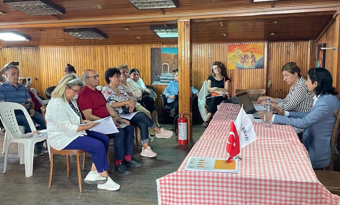 SÜRKAD’dan sokak hayvanları mevzuatı ve uygulamaları raporu