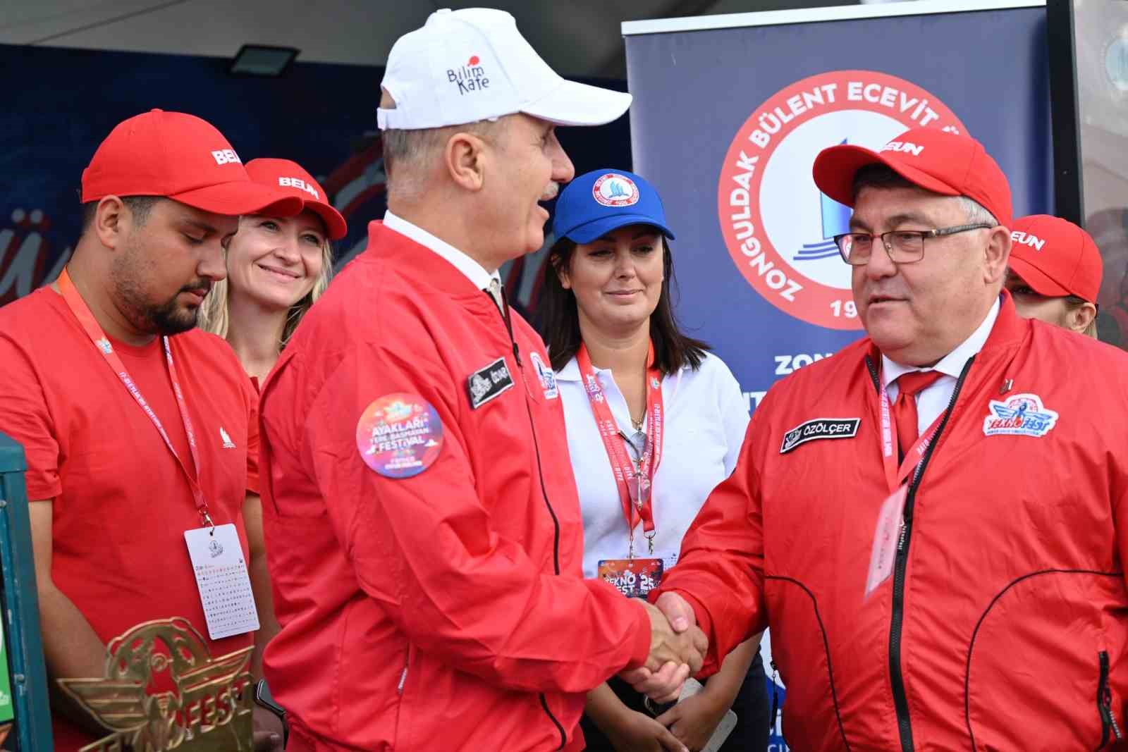 TEKNOFEST’25’te YÖK Başkanı Özvar’dan BEUN standına ziyaret