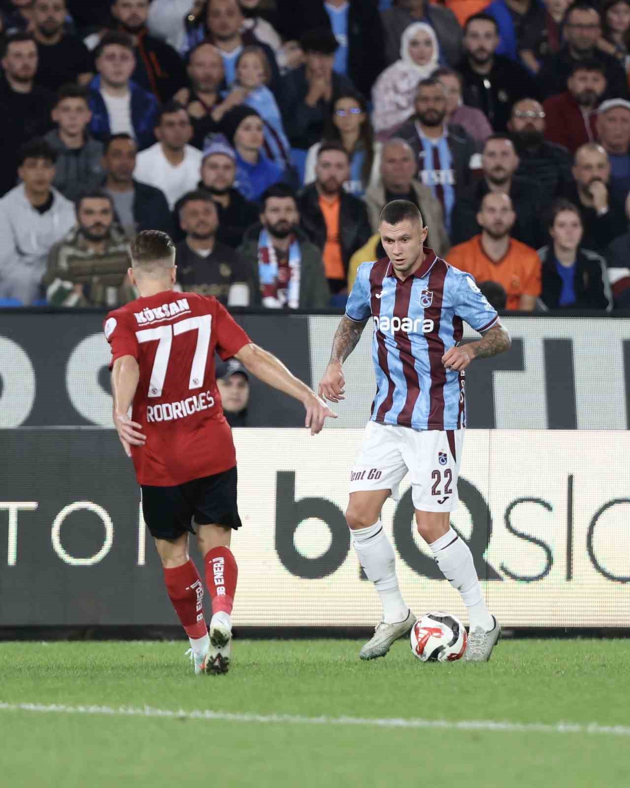 Trendyol Süper Lig: Trabzonspor: 0 - Gaziantep FK: 1 (İlk yarı)