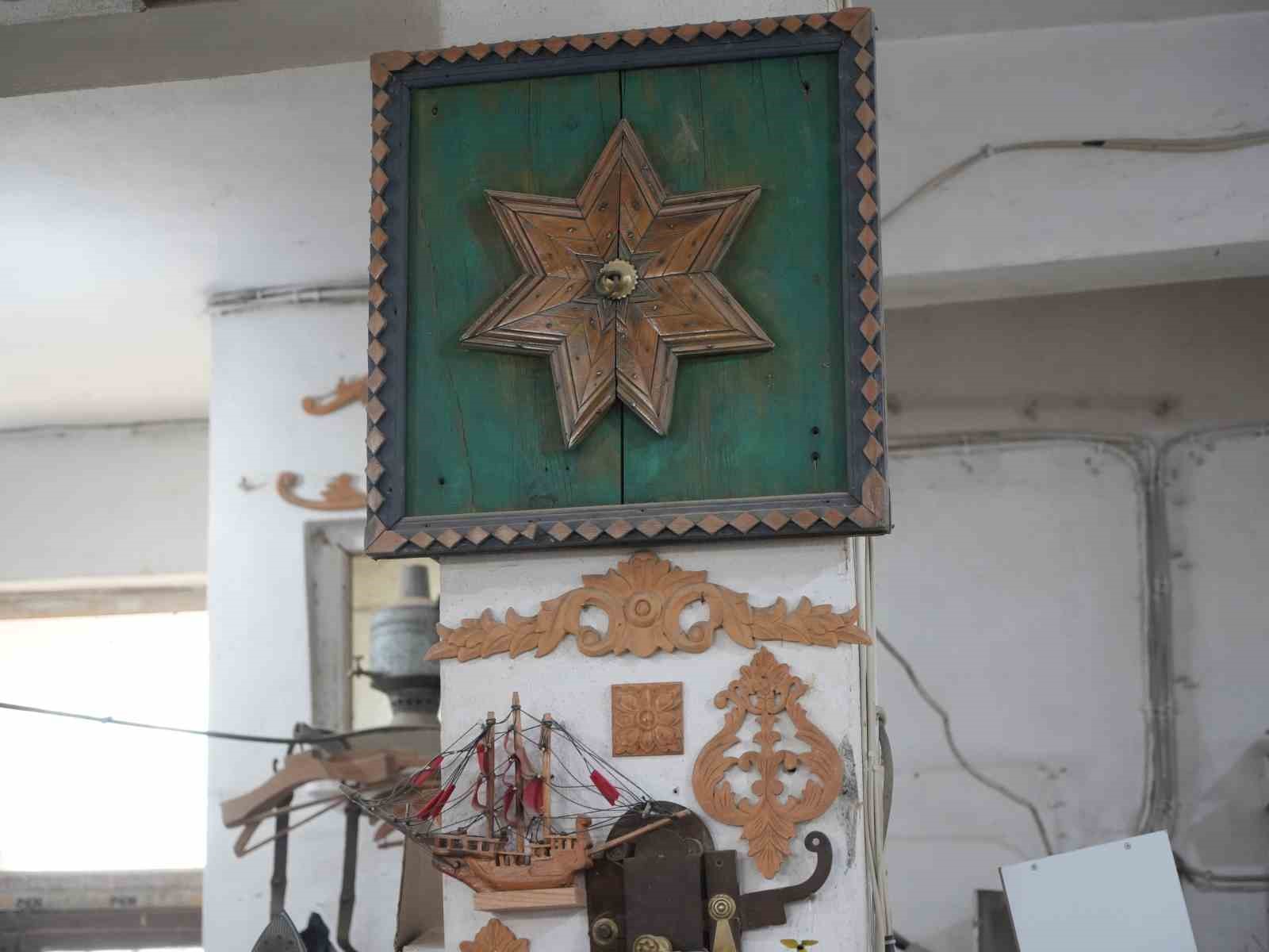 Atık ve kullanılmayan eski eşyalar marangoz kadının elinde yeniden hayat buluyor