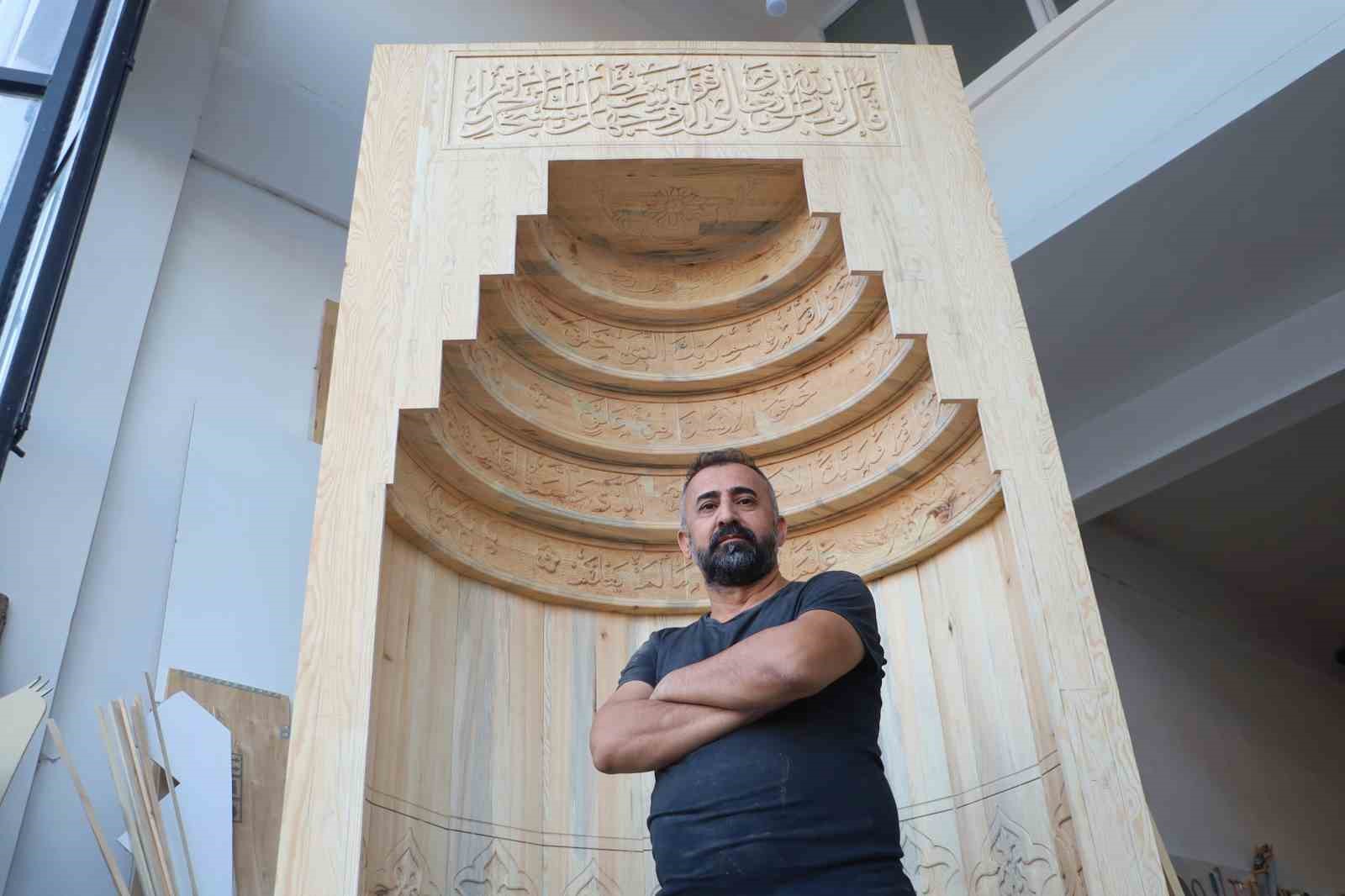 CNC teknolojilerine inat el oymacılığını yaşatmaya çalışıyor