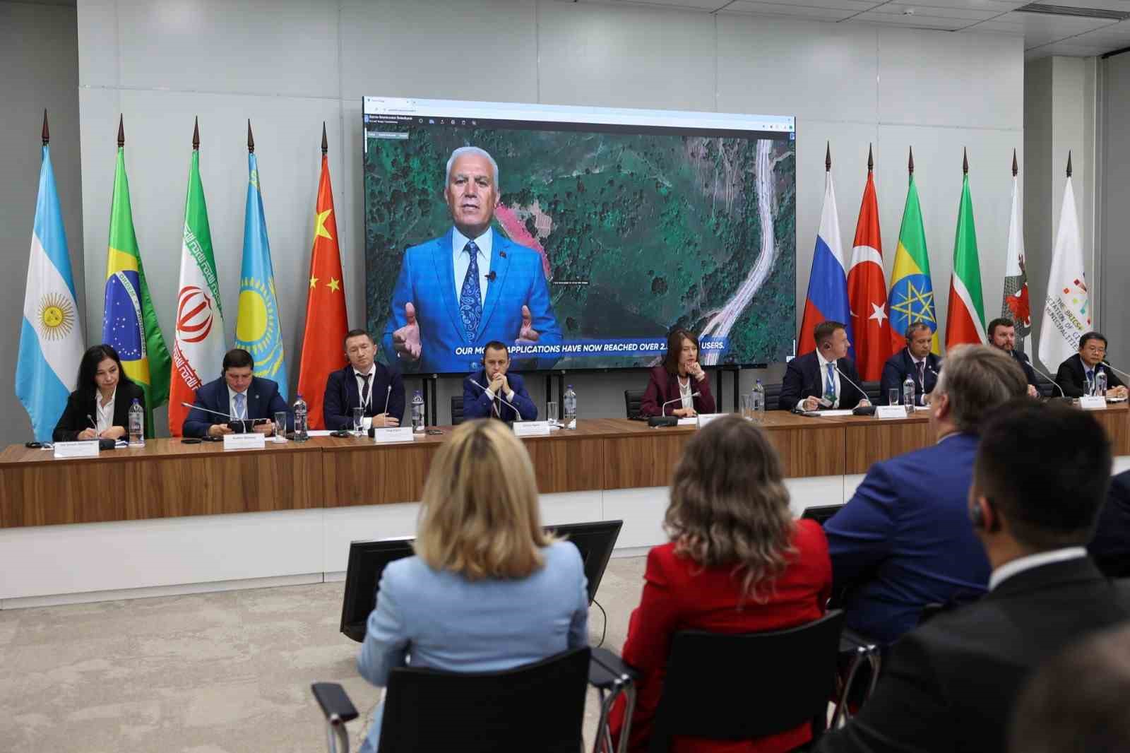 Bursa dijital d&ouml;n&uuml;ş&uuml;mde d&uuml;nyaya &ouml;rnek oluyor
