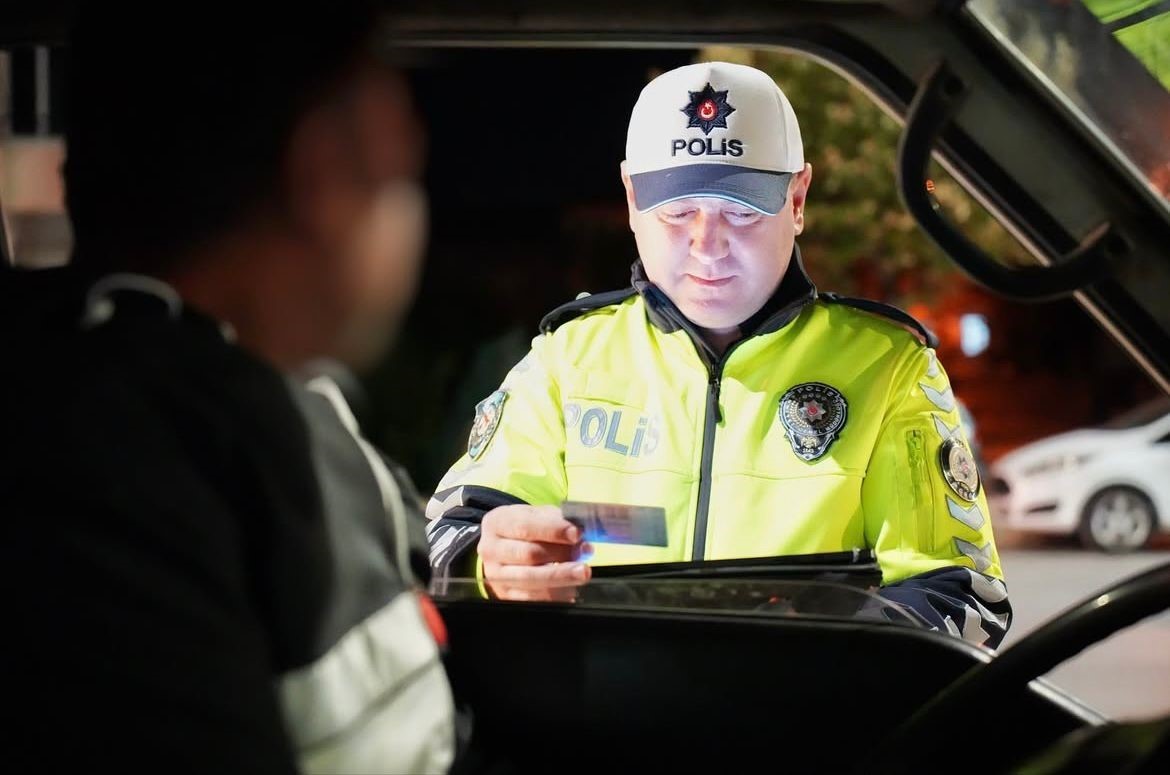 Isparta&rsquo;da park, bah&ccedil;e ve mesire alanlarında denetim
