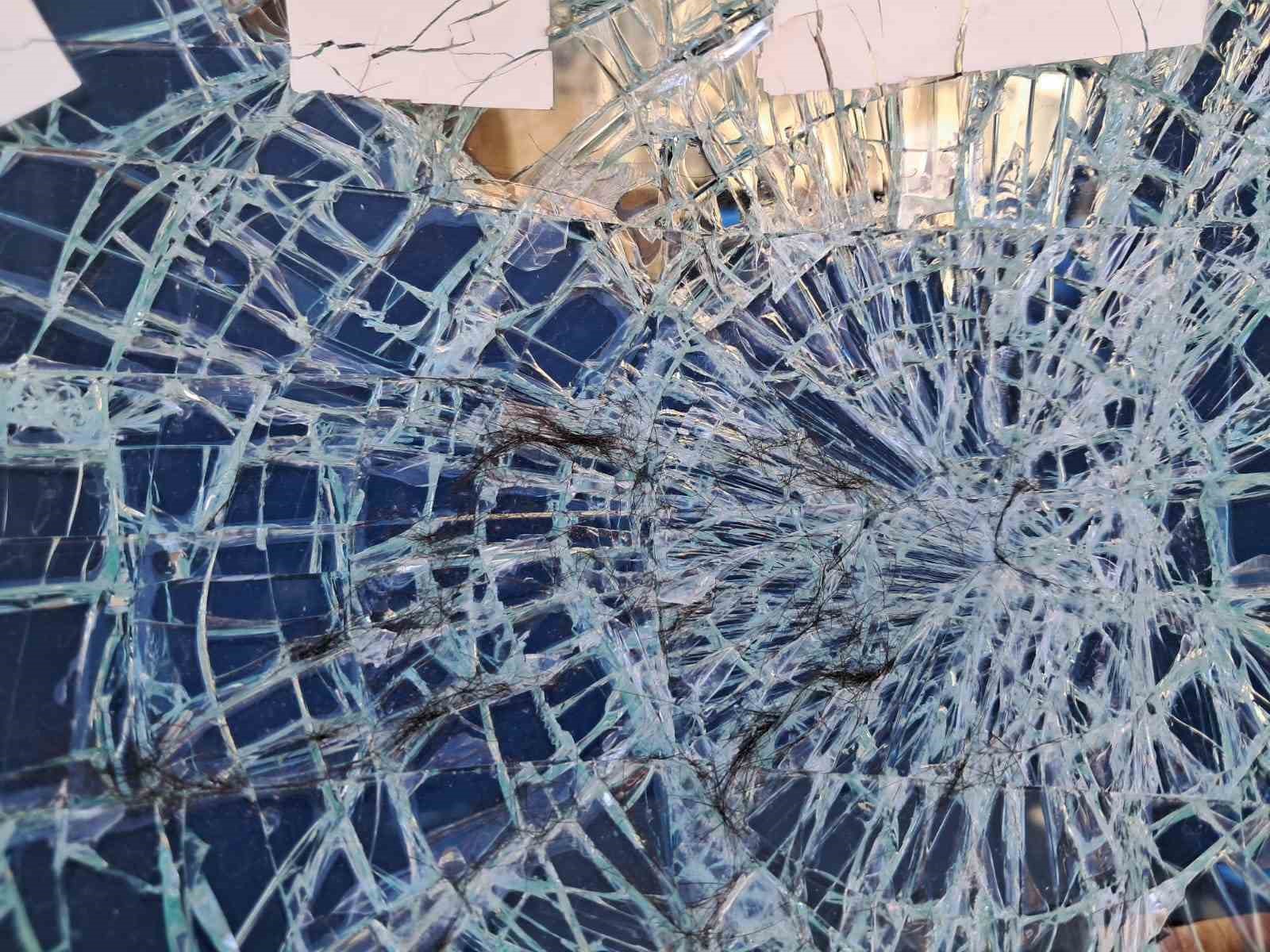 Kilis-Gaziantep yolunda kaza: 1&rsquo;i ağır 2 yaralı
