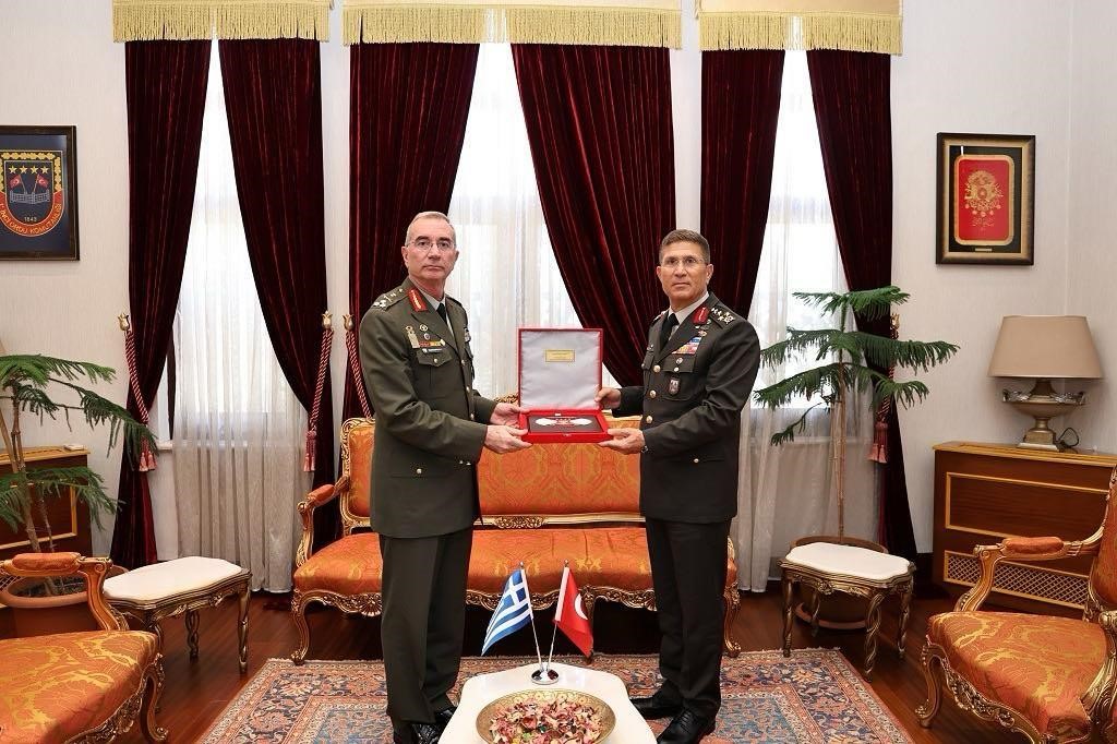 T&uuml;rkiye-Yunanistan arasında G&uuml;ven Artırıcı &Ouml;nlemler kapsamında komutanlar bir araya geldi
