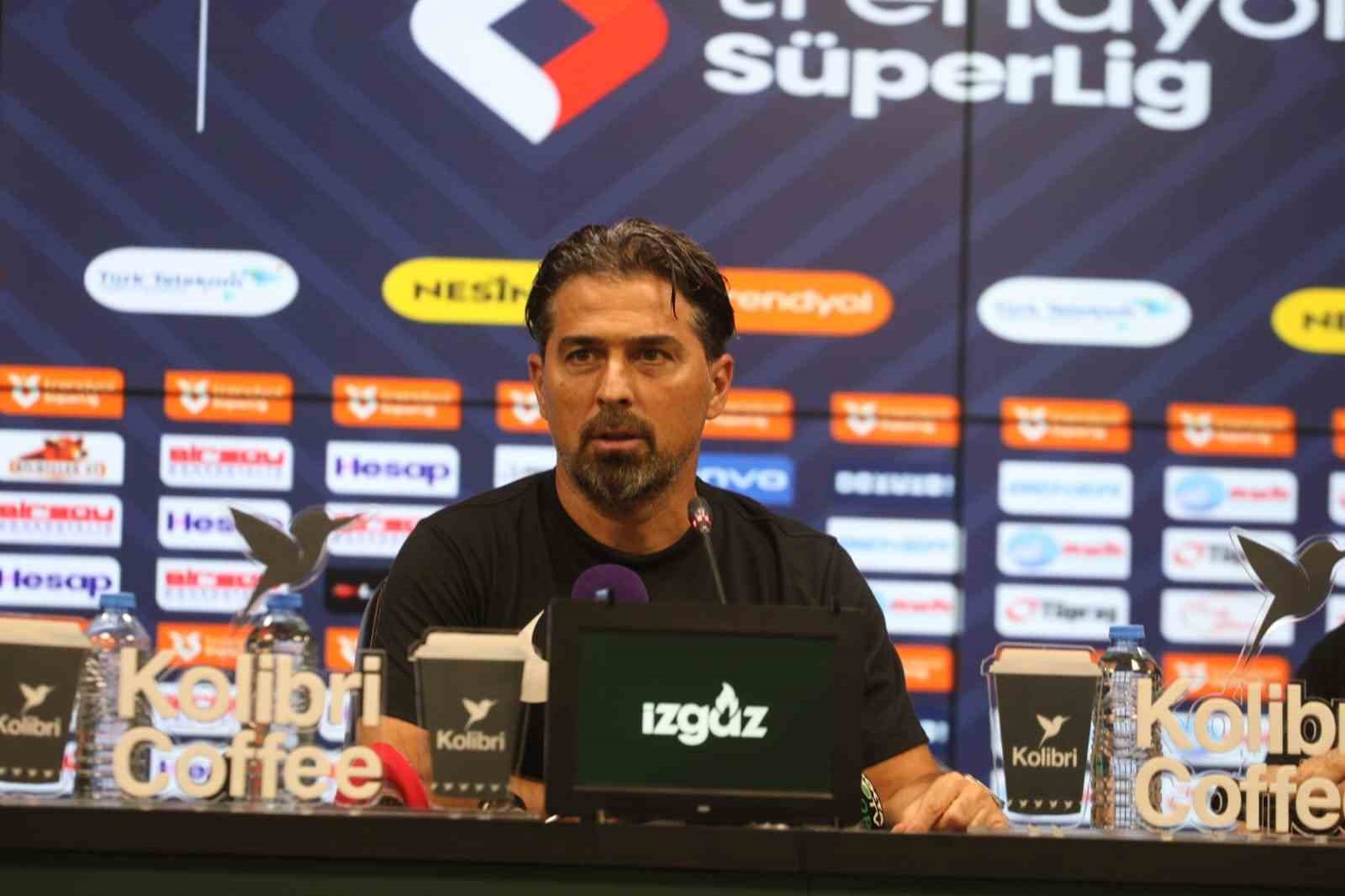 İlhan Palut: "1 puanı kazan&ccedil; olarak g&ouml;r&uuml;yorum"
