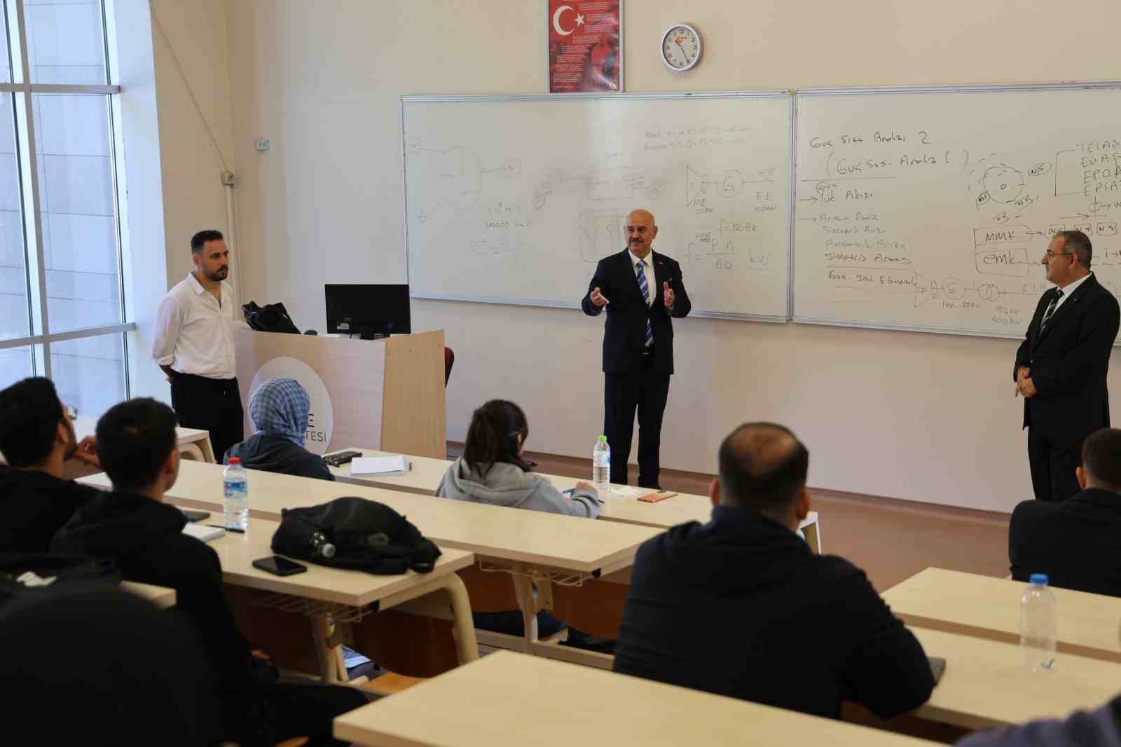 Düzce Üniversitesi’nde 2025-2026 akademik yılı başladı
