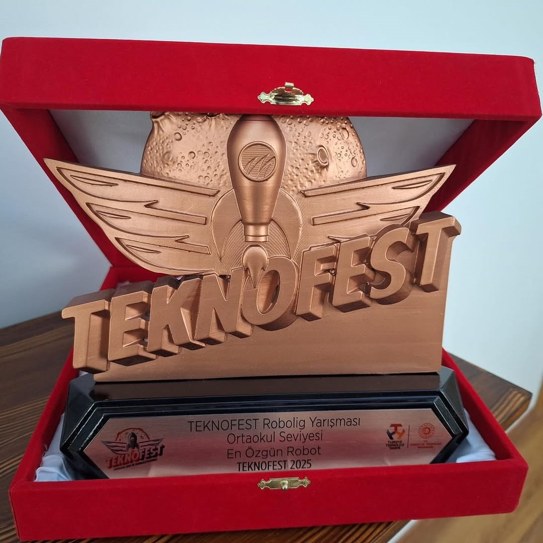 TEKNOFEST’te Özgünlük Ödülü’nü Ata Ortaokulu kazandı