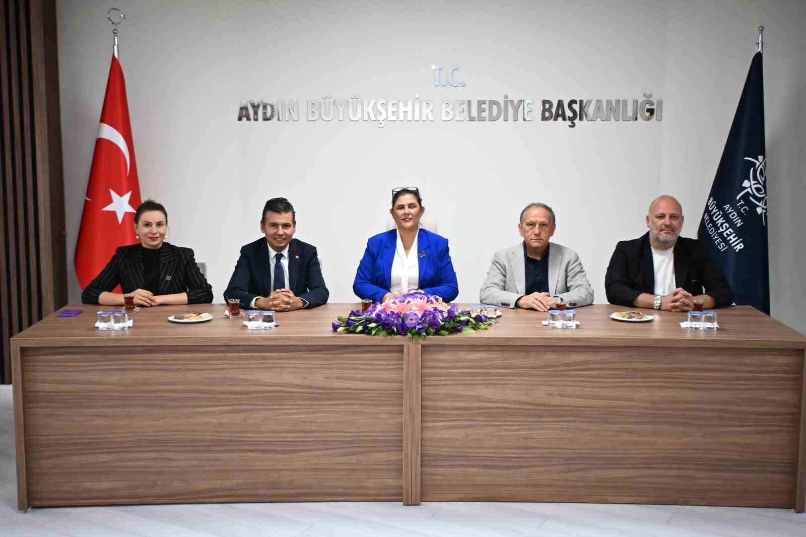 AK Parti Kuşadası heyeti, Başkan Çerçioğlu ile görüştü