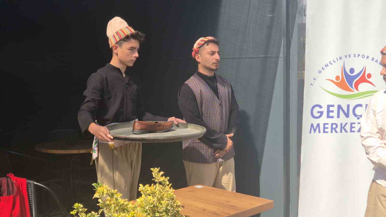 ’Pabucu dama attılar’