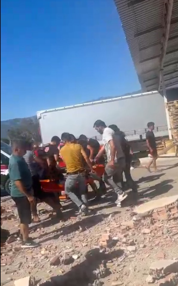 Demre’de toptancı halinde patlama: 1 ölü, 3 yaralı