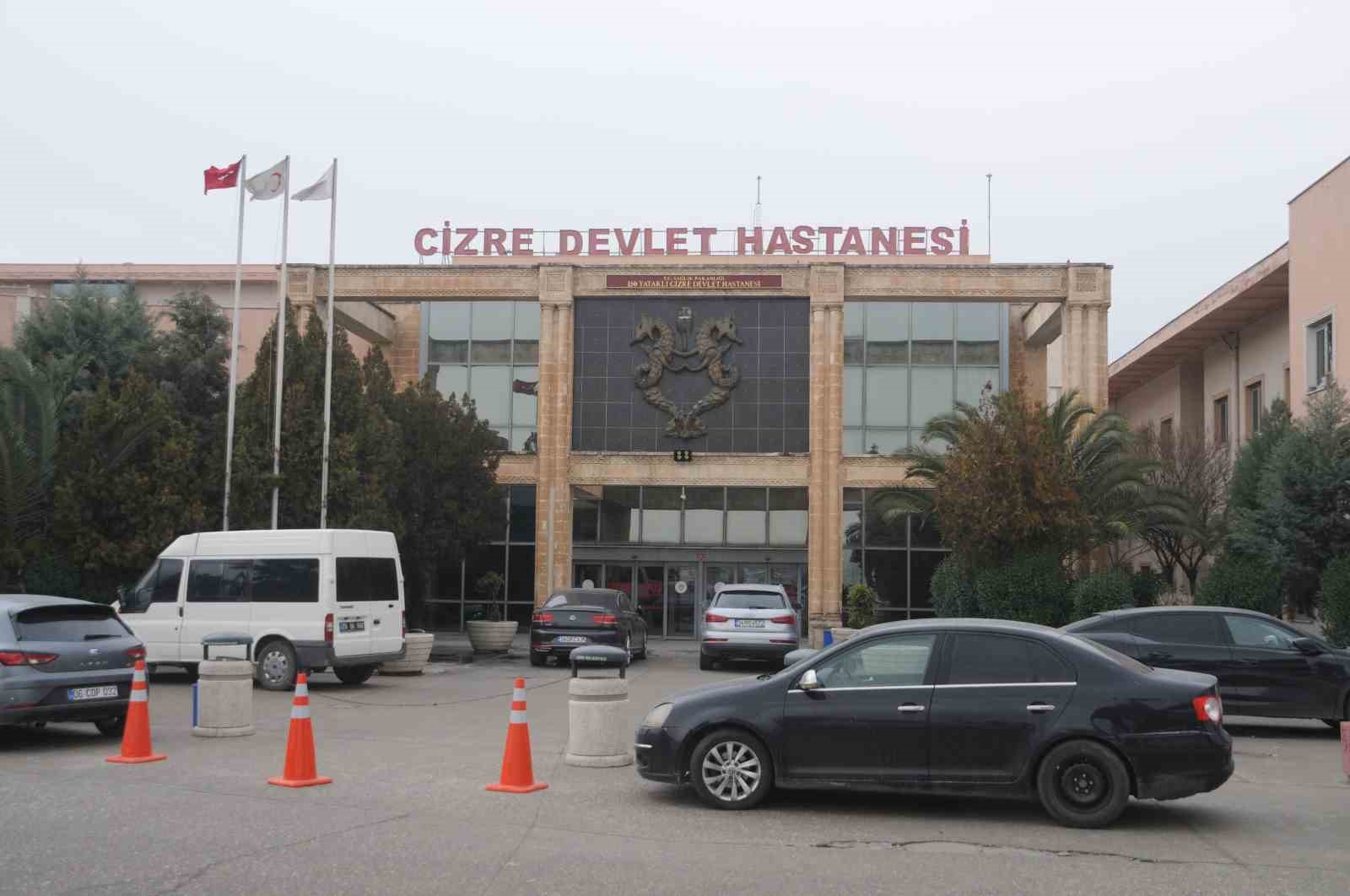 Cizre Devlet Hastanesinde ilk defa yüz gençleştirme ameliyatı yapıldı
