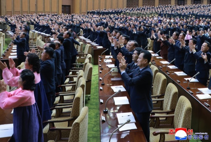 Kuzey Kore lideri Kim'den ABD'ye müzakere sinyali!