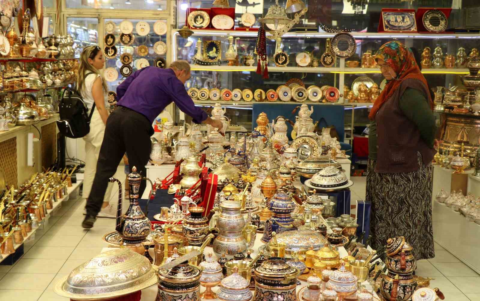 Bakırcılar Çarşısı, sessizliğe büründü
