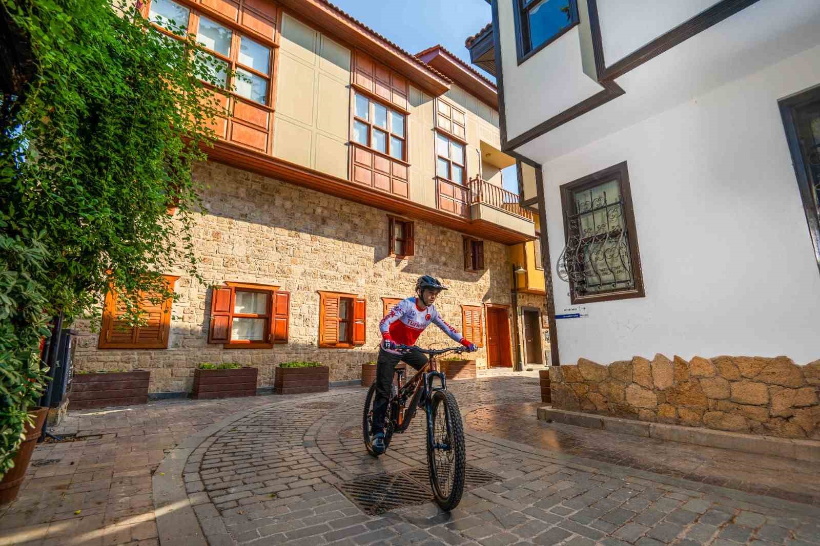 Tarihin dar sokaklarında pedal sesleri: Pedalia Fest Oldtown başlıyor