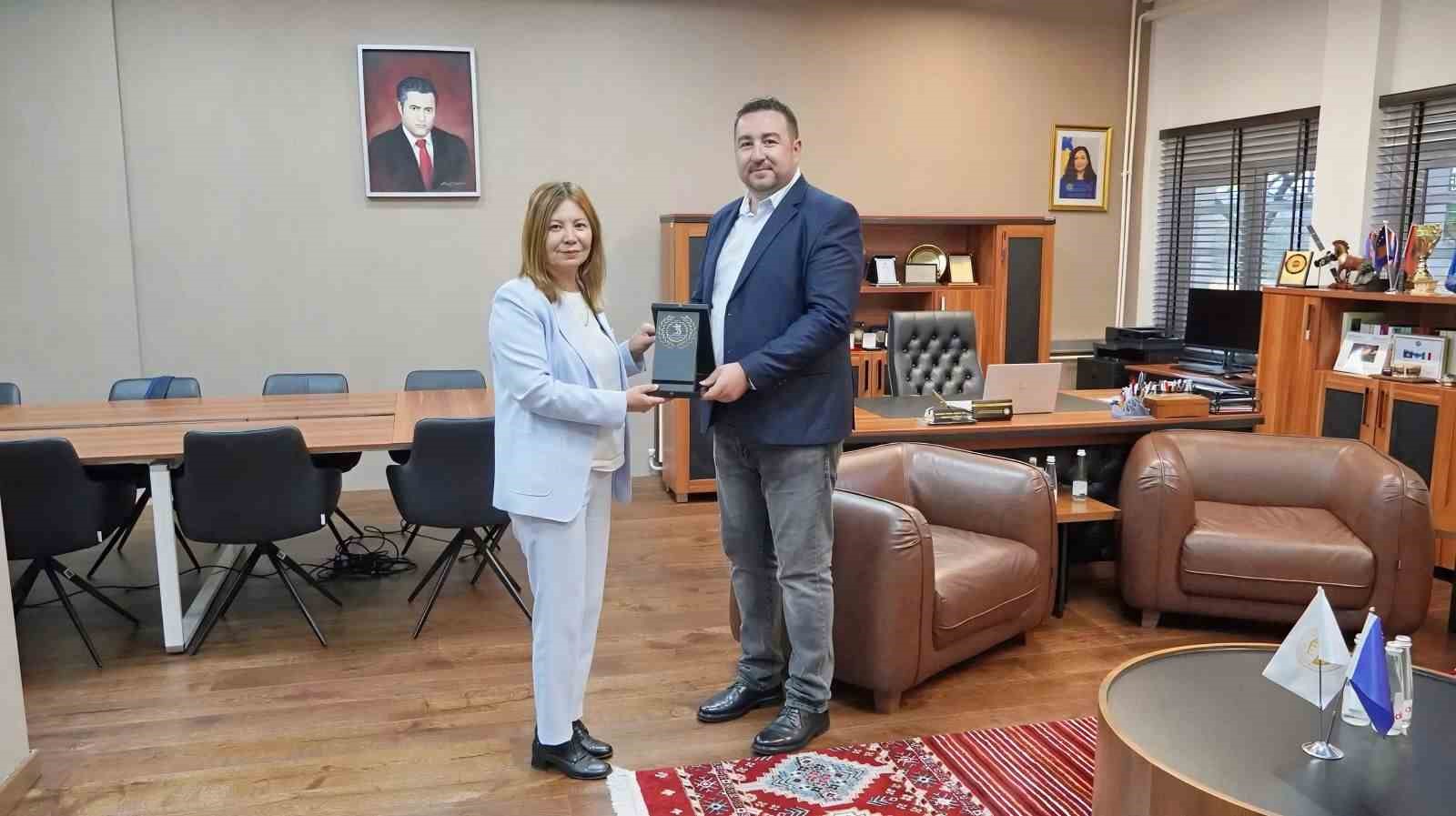 OM&Uuml; Rekt&ouml;r&uuml; Aydın: "İş birliğimiz, &ouml;ğrenci ve akademisyenlerimize yeni fırsatlar sunacak"
