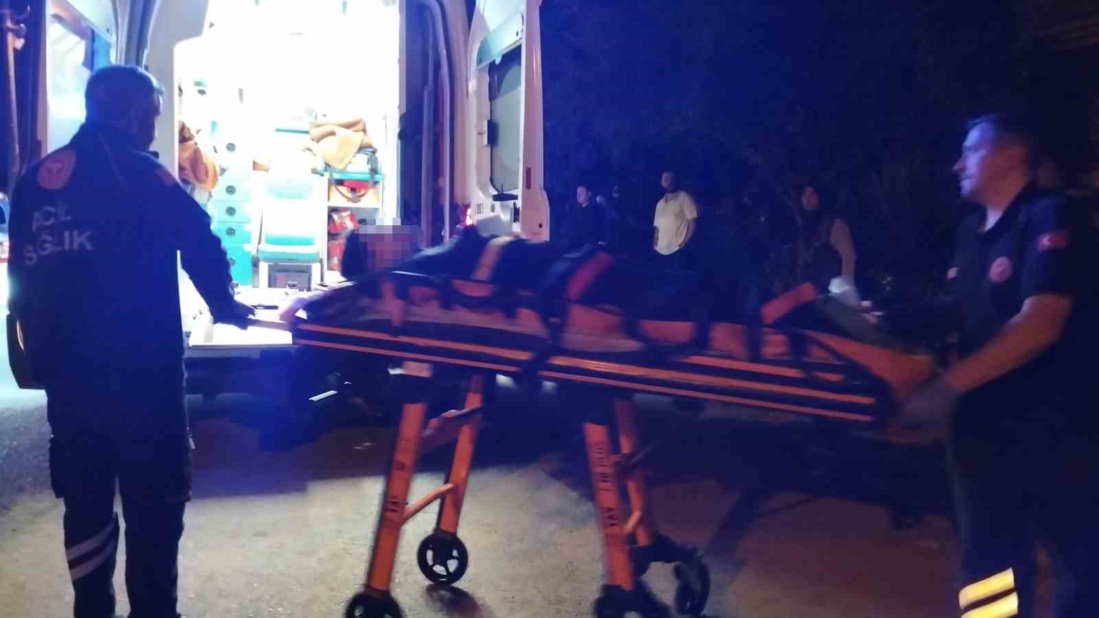 Minib&uuml;s ile elektrikli bisiklet &ccedil;arpıştı: 1 &ccedil;ocuk yaralandı
