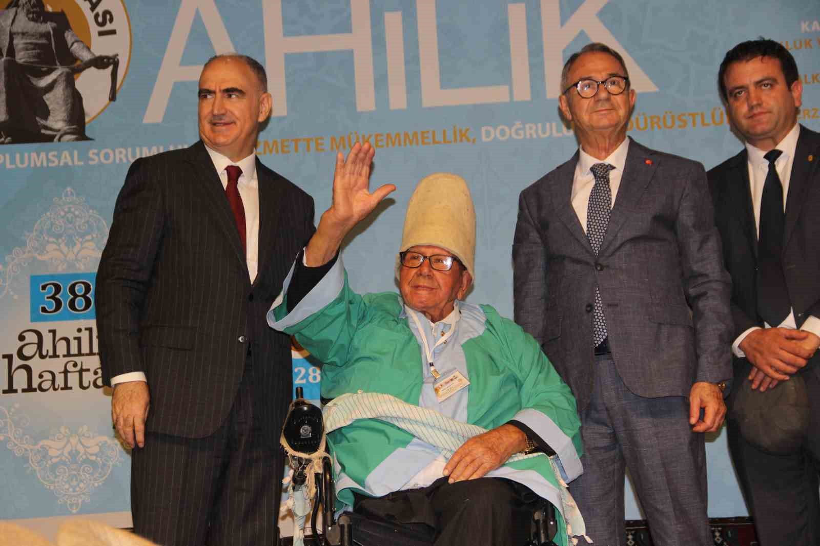 Yılın ahisinden esnaflara ’Sabır’ tavsiyesi
