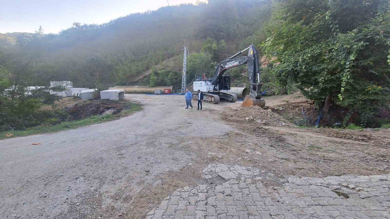 Düzce’de dere yatakları kutu menfezlerle güvenli hale getiriliyor
