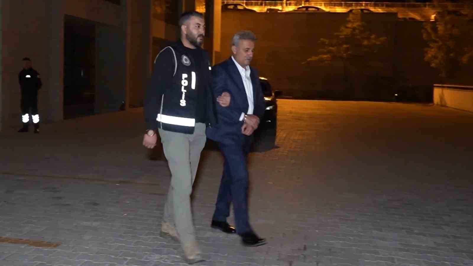 Eski belediye &ccedil;alışanı tanığın savcılıktaki ifadesi ortaya &ccedil;ıktı: Tutuklanan başkan hakkında &ccedil;arpıcı iddialar
