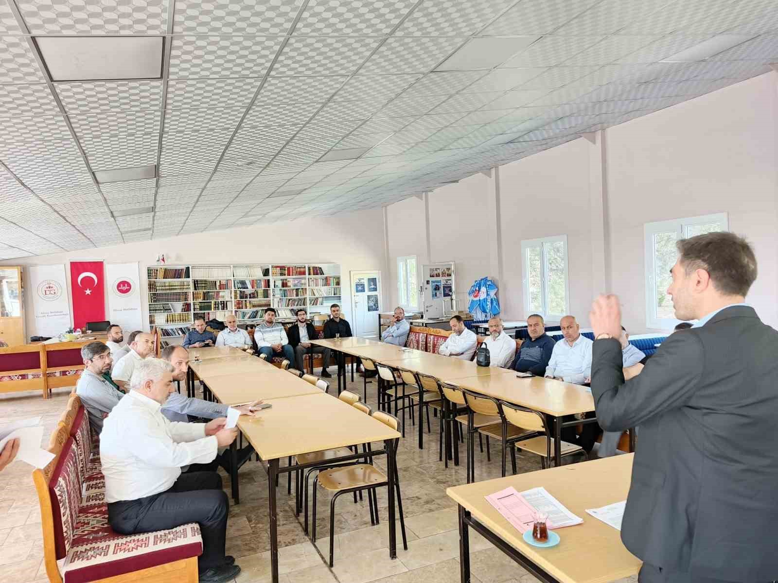 Elazığ&rsquo;da  "Oku-yorum" Projesi
