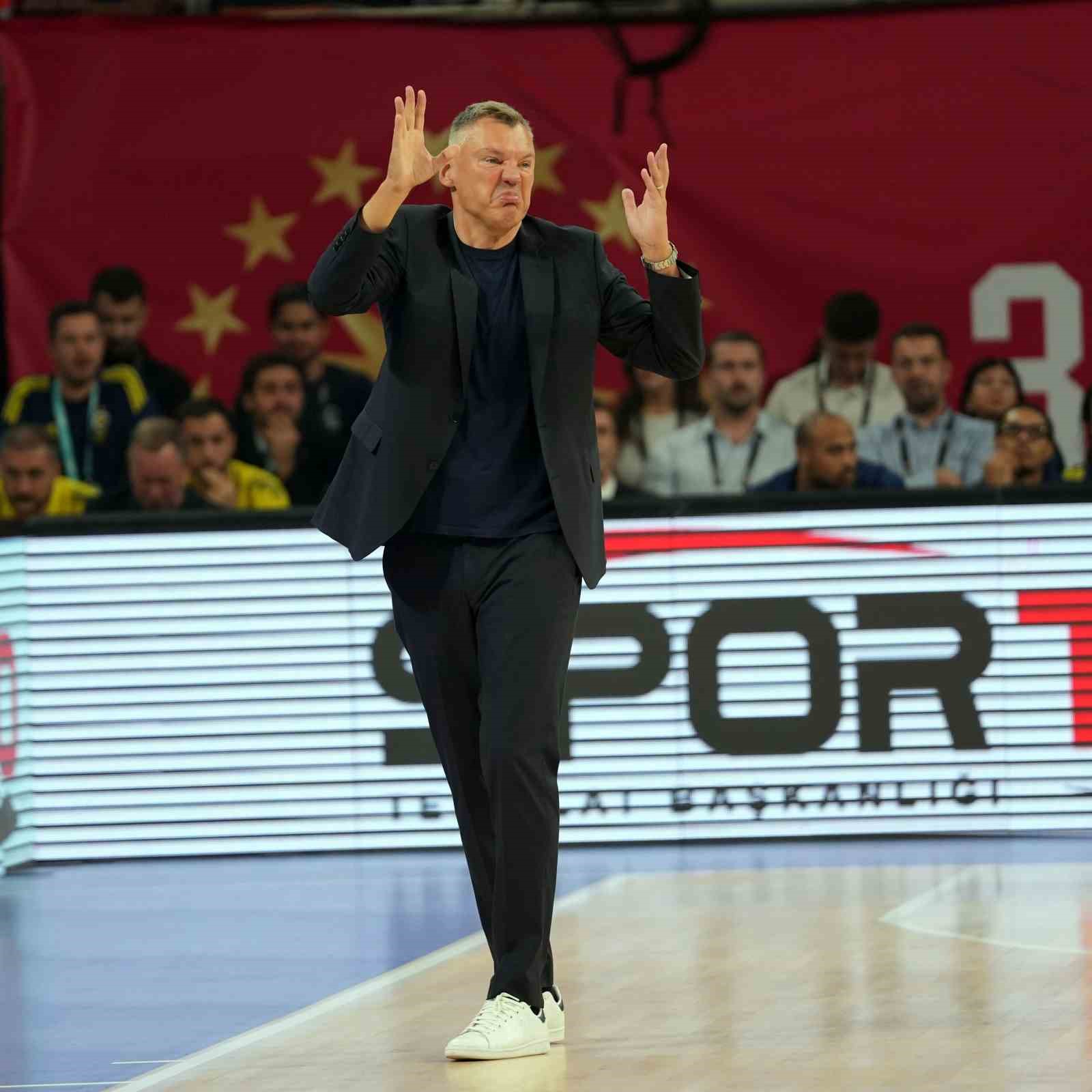 Cumhurbaşkanlığı Kupası: Fenerbah&ccedil;e: 43 - Beşiktaş: 34
