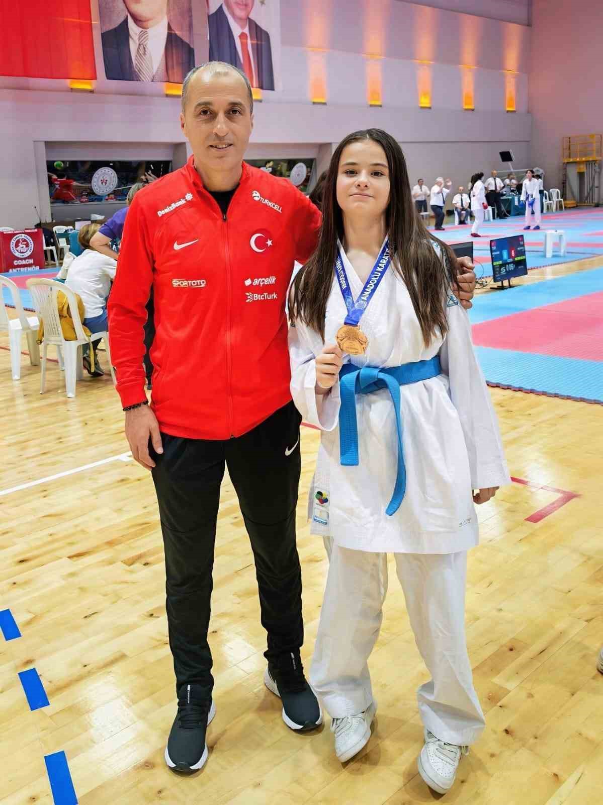 Bilecikli sporcu Culfa Anadolu Karate Ligi’nde üçüncü oldu
