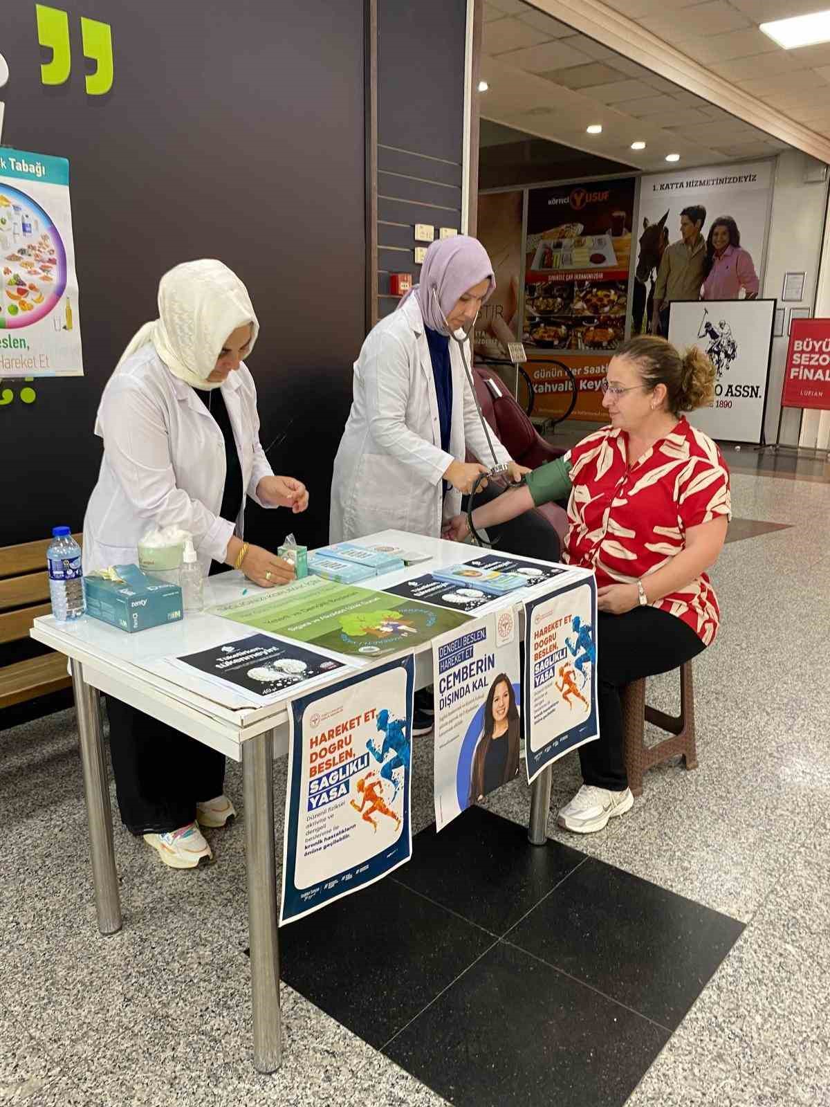 İlave şeker içermez ibaresi olan ürünler tercih edilmeli