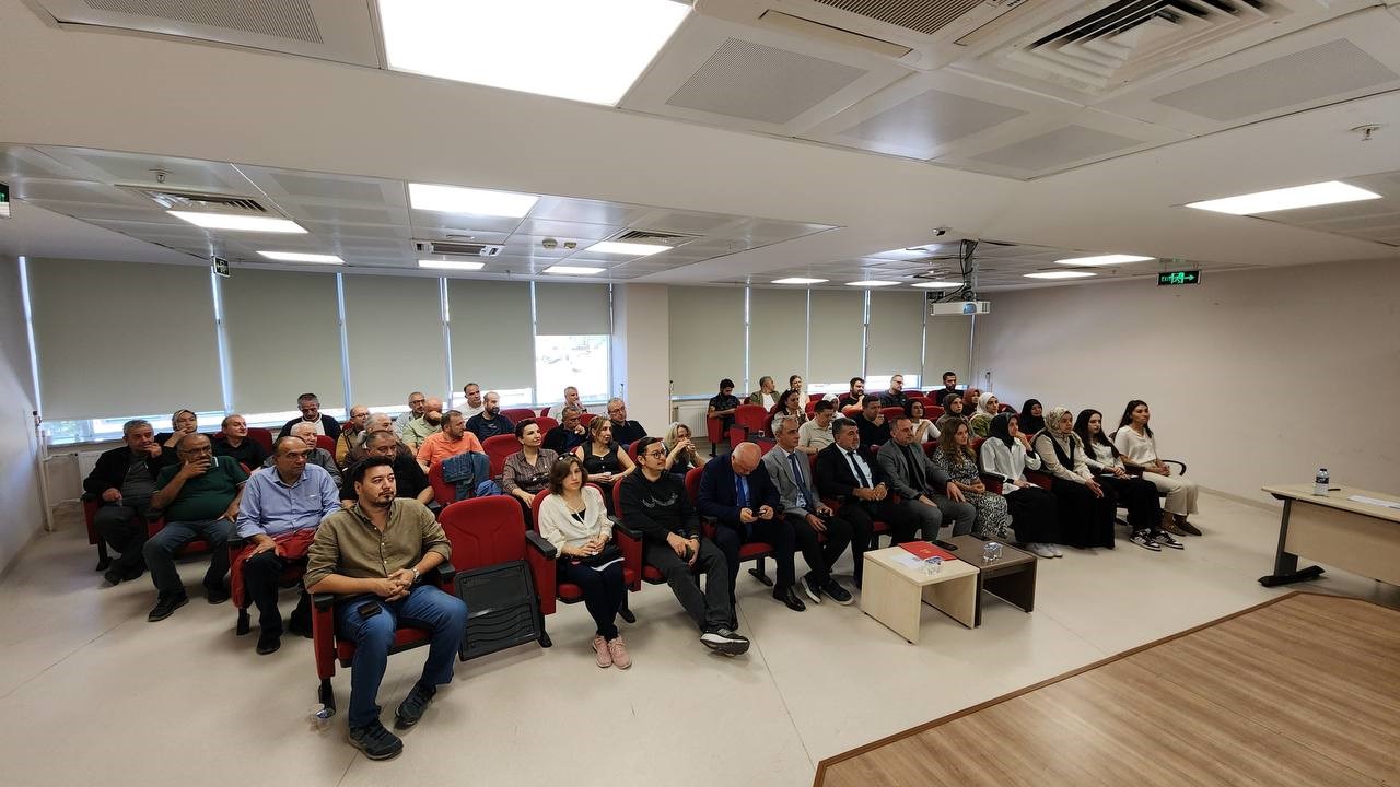 Aile hekimlerine ’deri hastalıkları eğitimi’ verildi
