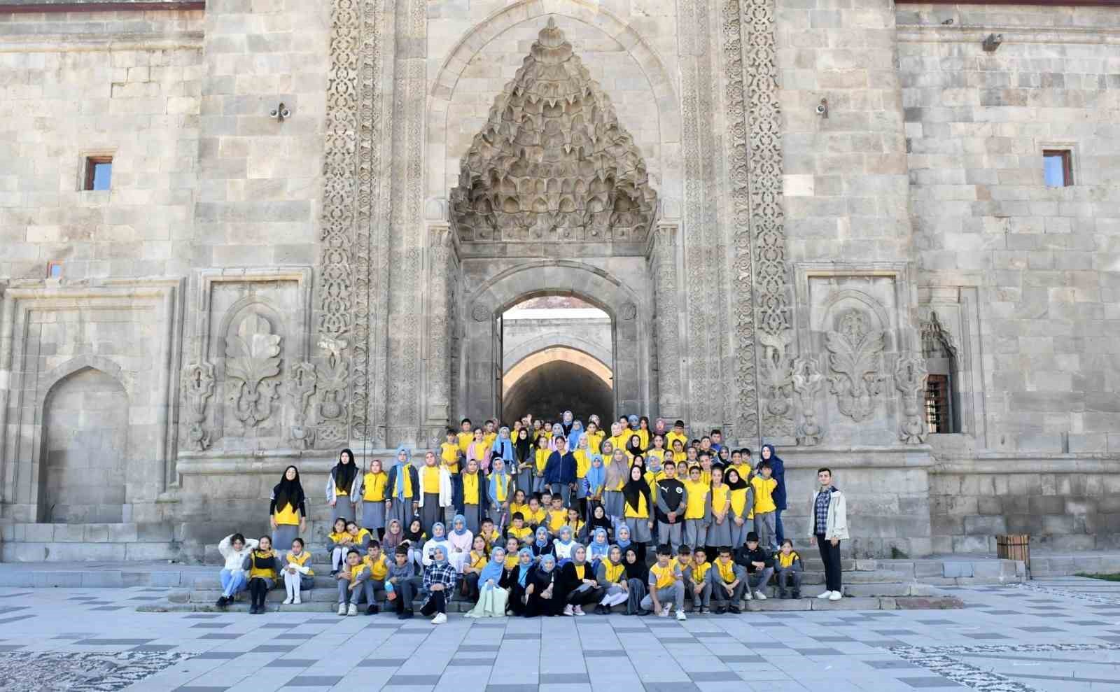 Yakutiye Belediyesi’nden örnek hizmet
