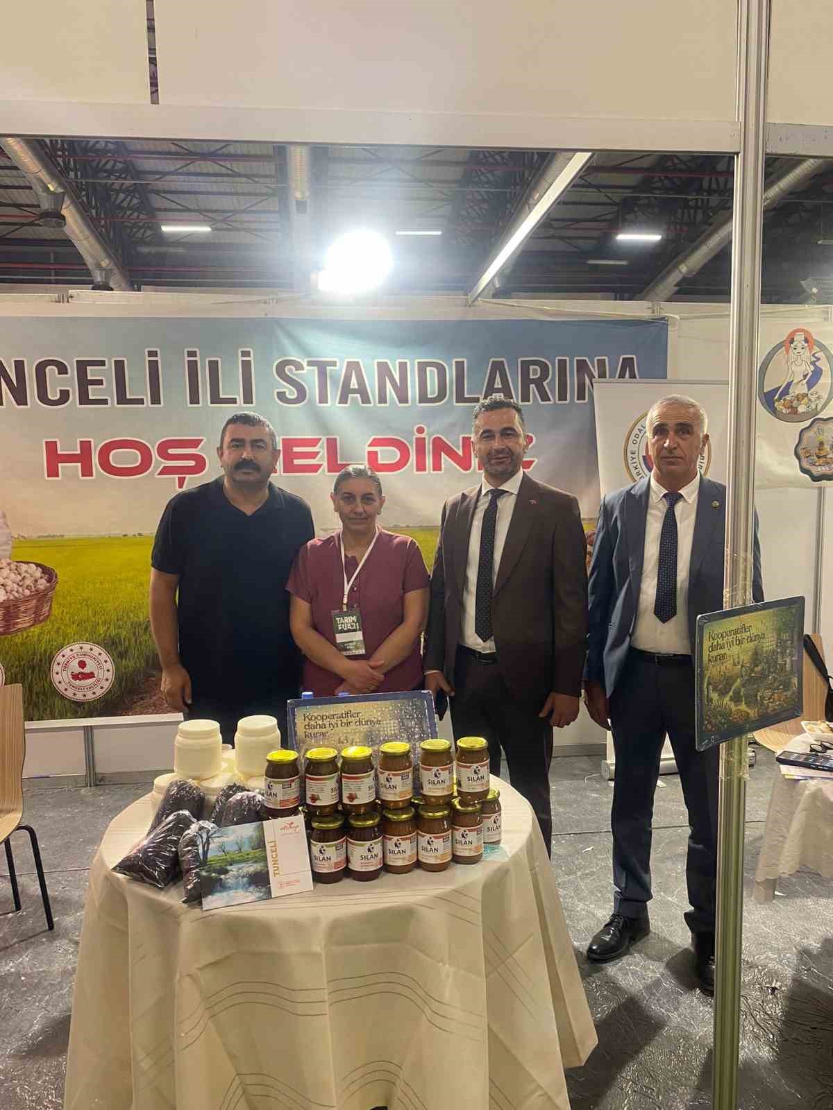 Tunceli’nin yöresel ürünleri Elazığ’da tanıtıldı