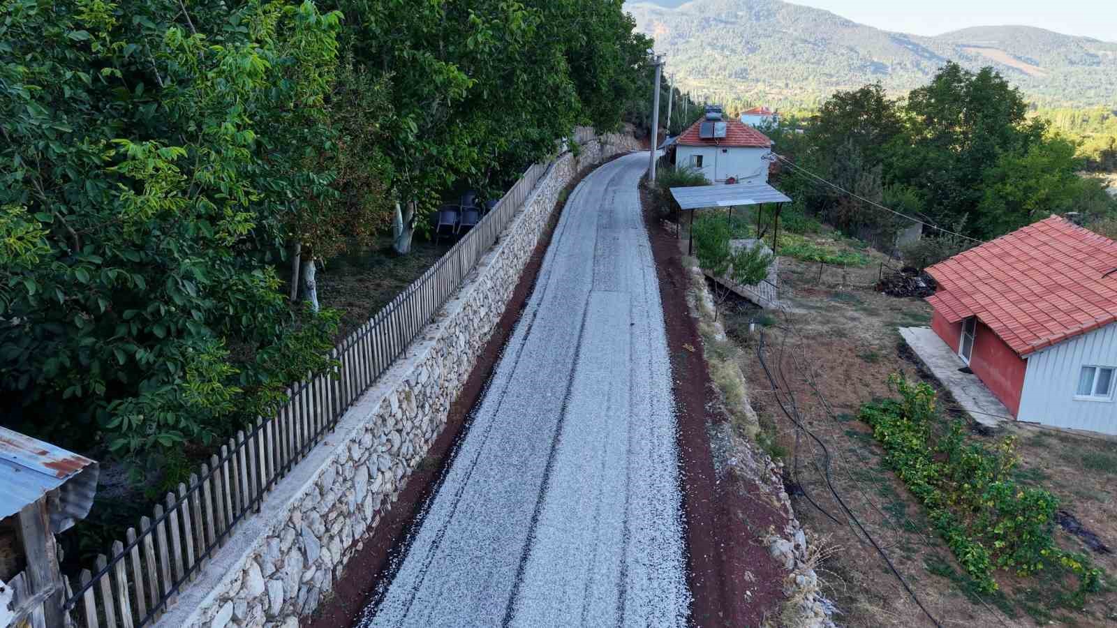 Başkan Arslan; "70 milyonluk asfaltı 10 milyona yaparak, Çameli’ye 60 milyon tasarruf sağladık"
