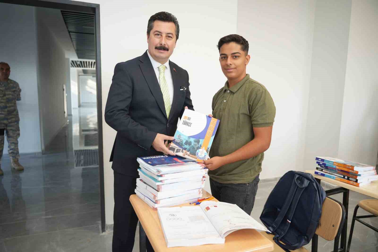 Yenişehir&rsquo;de &uuml;niversiteye hazırlanan &ouml;ğrencilere destek
