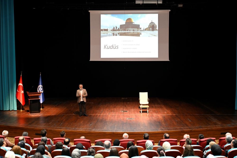 Uşak Üniversitesi’nde "Kudüs Davamız" konferansı gerçekleştirildi