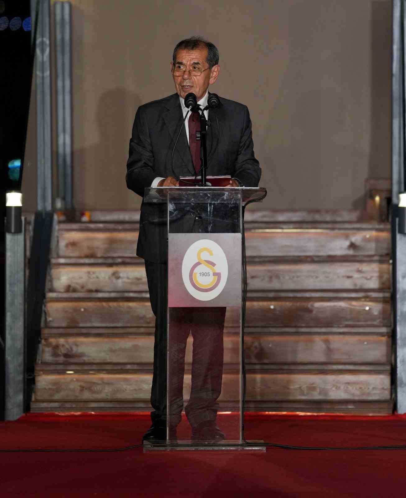 Galatasaray Adası&rsquo;nda forma lansmanı gecesi
