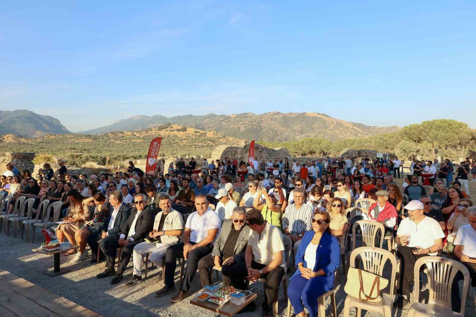 Tralleis Antik Kenti&rsquo;nde sanat ve mitoloji buluşması
