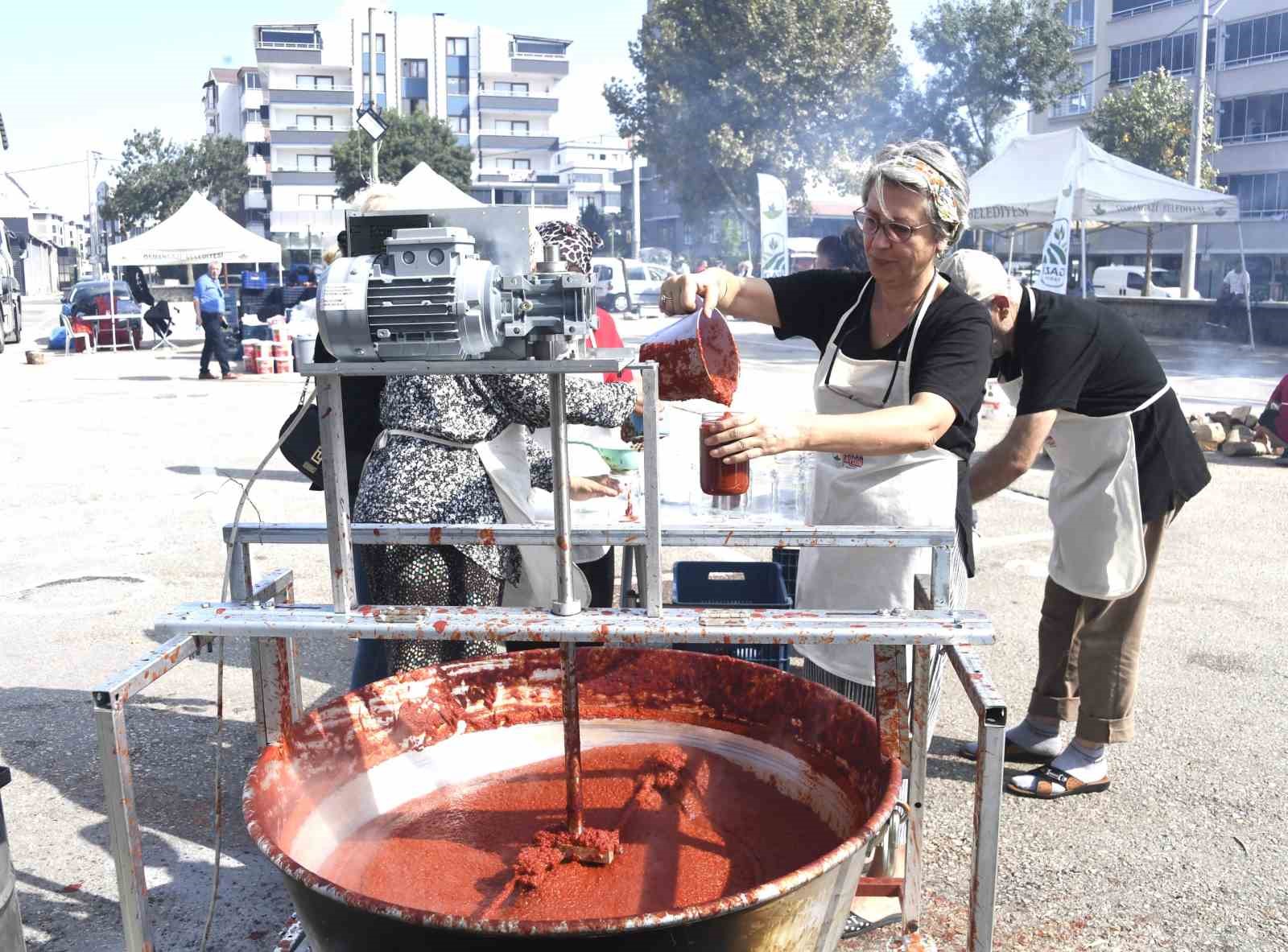 Bursa’da ev yapımı salça seferberliği
