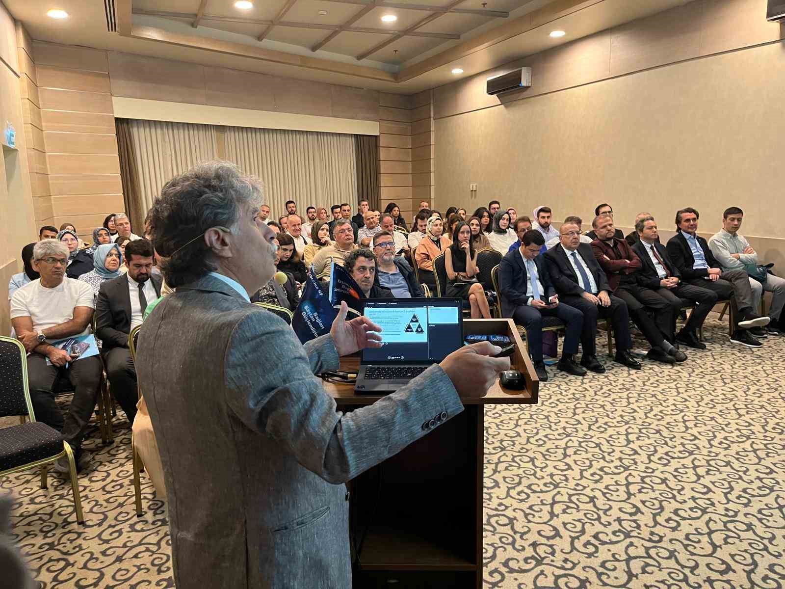 "Önümüzdeki 10 yılda dünyada yaklaşık 110 milyon göz tansiyonu hastası olacak"
