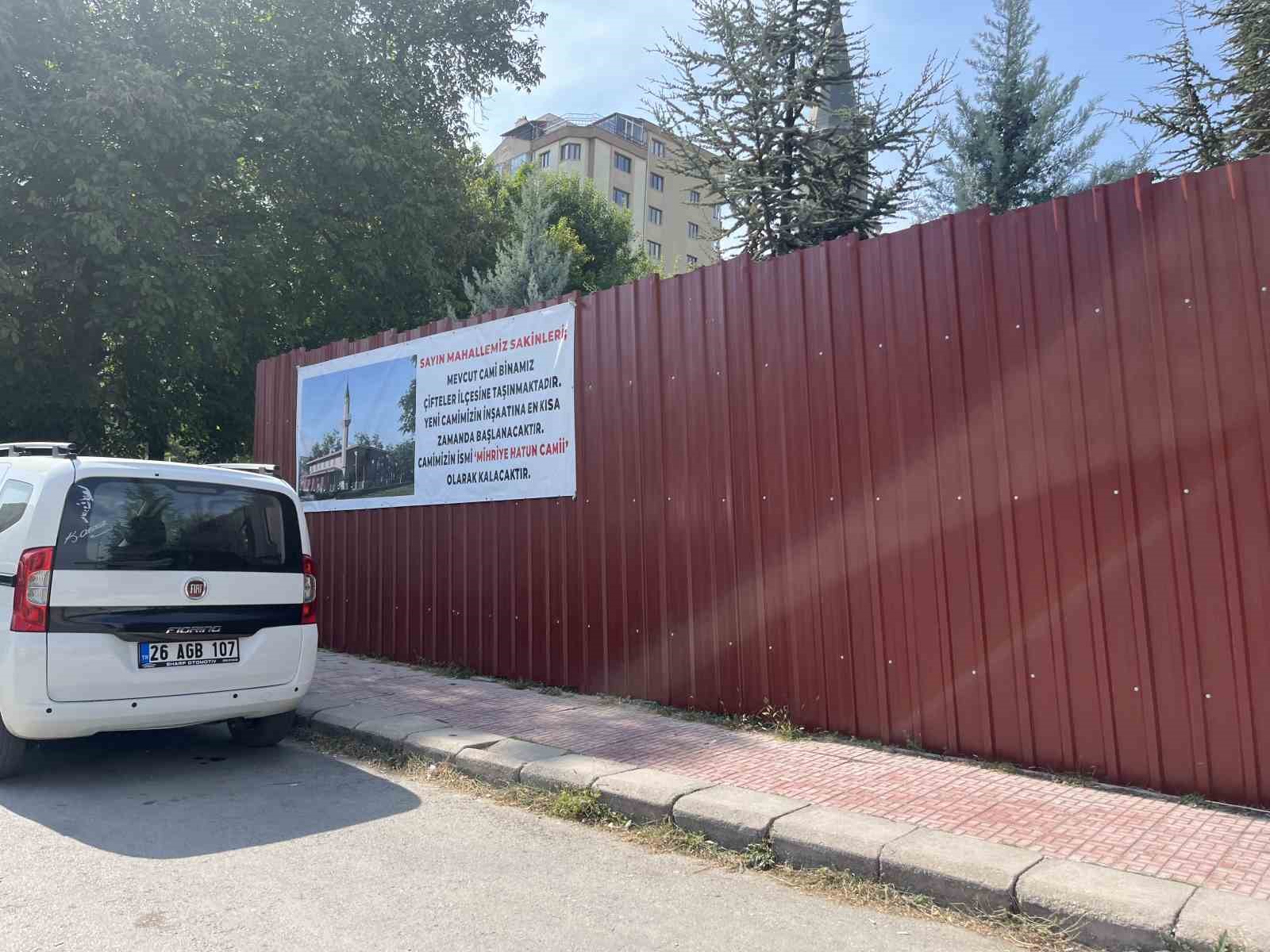 Mıhriye Hatun Camii taşınıyor