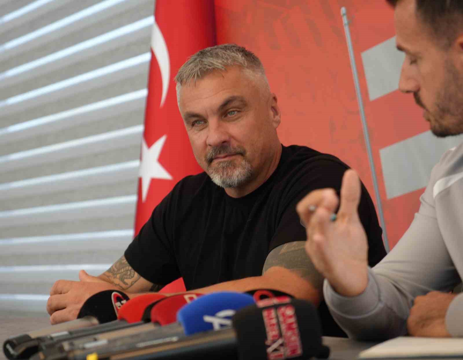 Thomas Reis: "Lig, Avrupa kupalarından daha önemli"