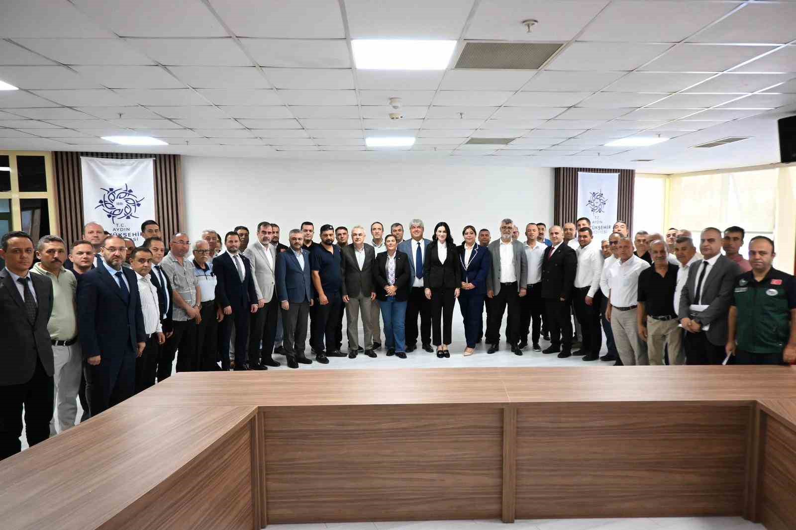 Başkan &Ccedil;er&ccedil;ioğlu, İncirliovalı muhtarlar ile bir araya geldi
