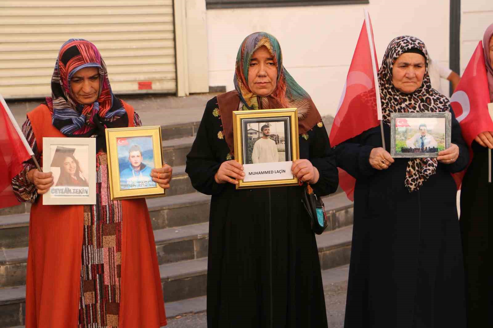 Diyarbakır annelerine bir aile daha katıldı: 385 aile evlatlarına kavuşmayı bekliyor