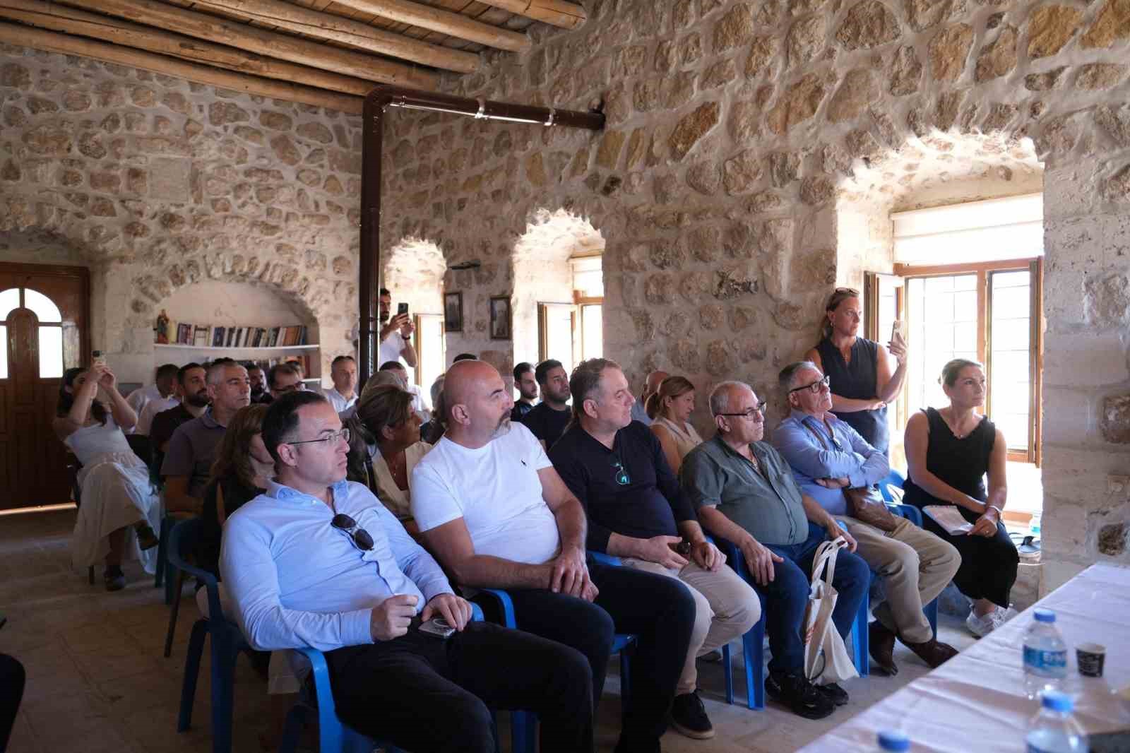 Mardin’de "Mor Dimet etkinliği ve Turizm Çalıştayı"
